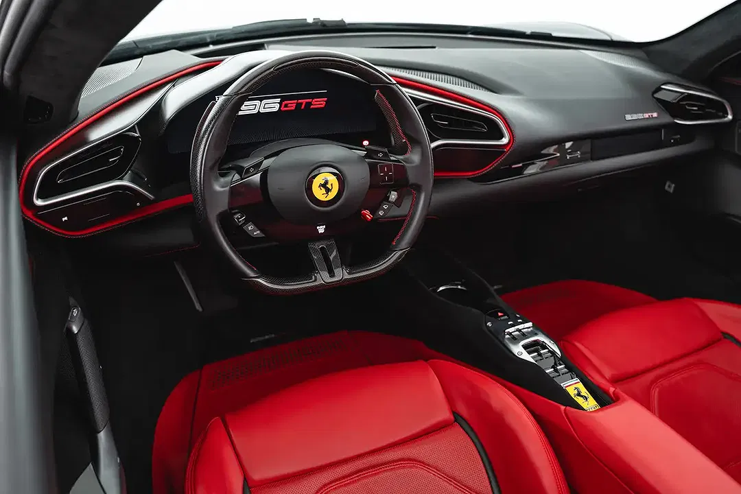 Ferrari 296 GTS - Thumbnail 12