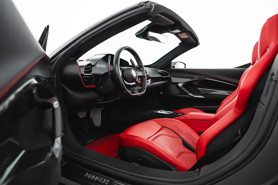 Ferrari 296 GTS - Thumbnail 14