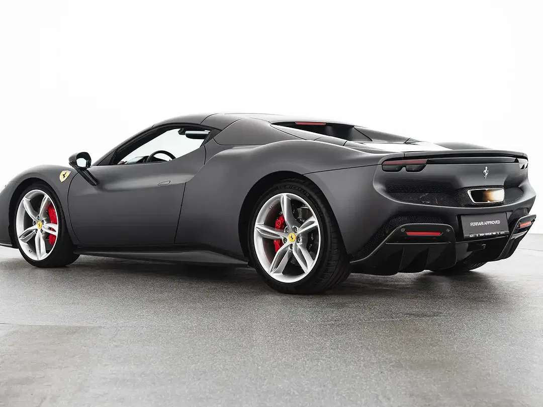 Ferrari 296 GTS - Thumbnail 7