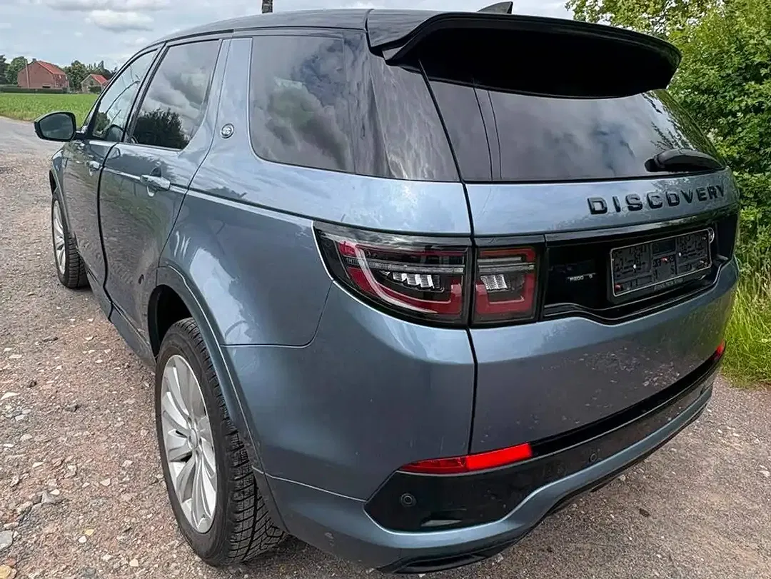 Land Rover Discovery Sport P200 2.0 4x4 MHEV R-Dynamic - Thumbnail 4