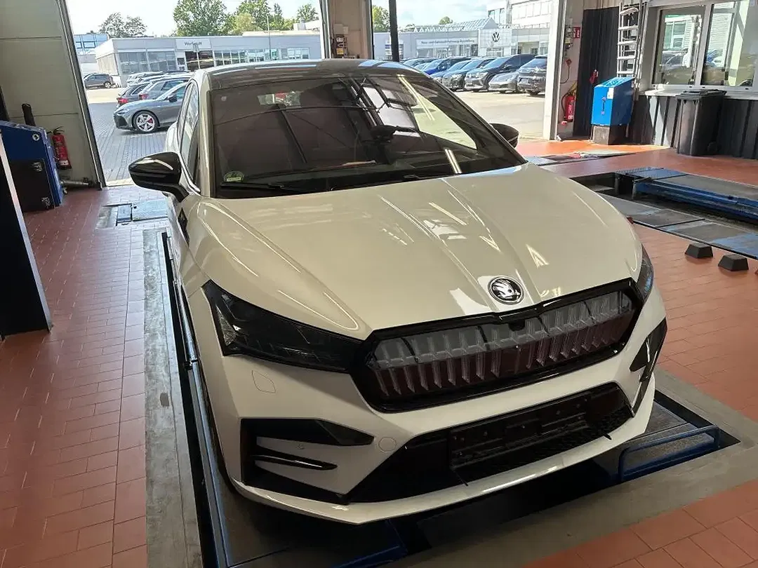 Skoda Enyaq vRS Coupé Lounge - Thumbnail 4