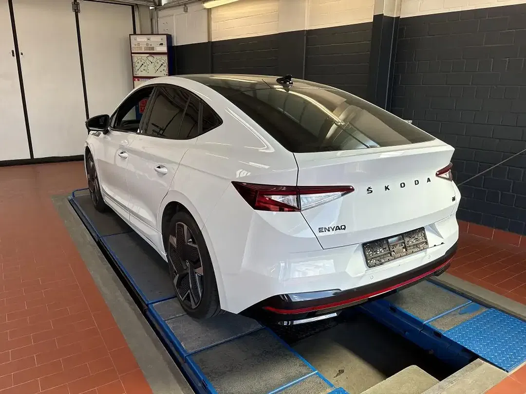 Skoda Enyaq vRS Coupé Lounge - Thumbnail 5