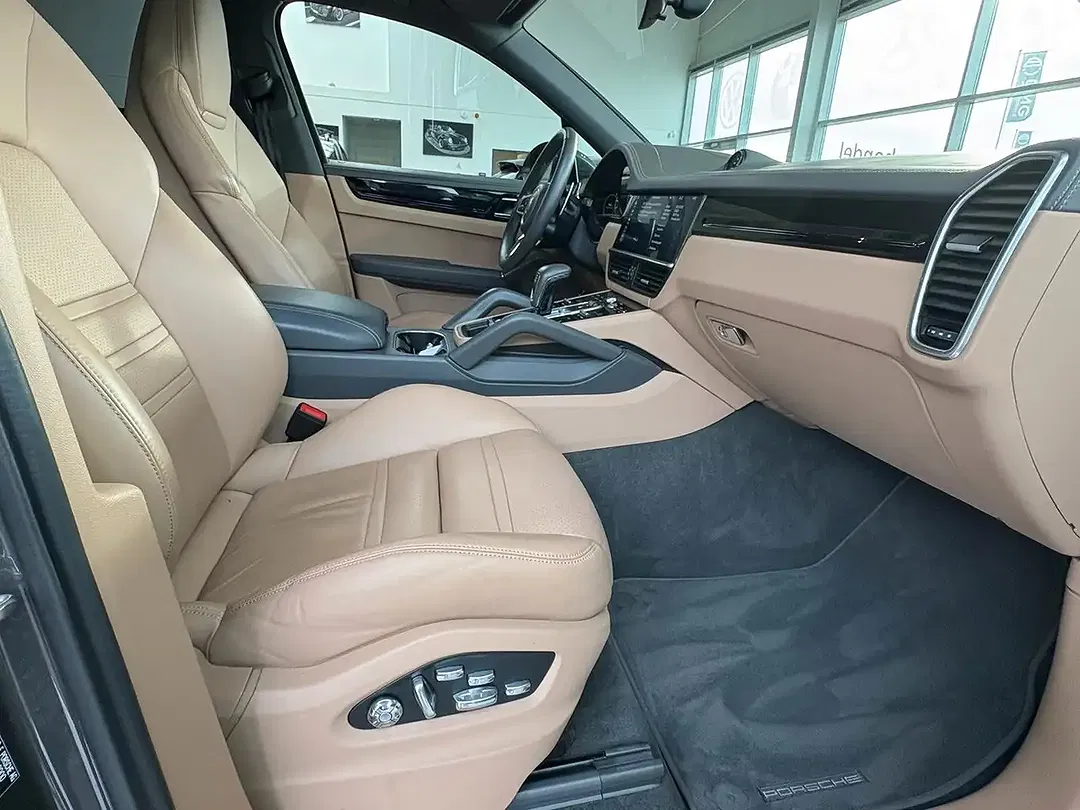 Porsche Cayenne E-Hybrid - Thumbnail 14