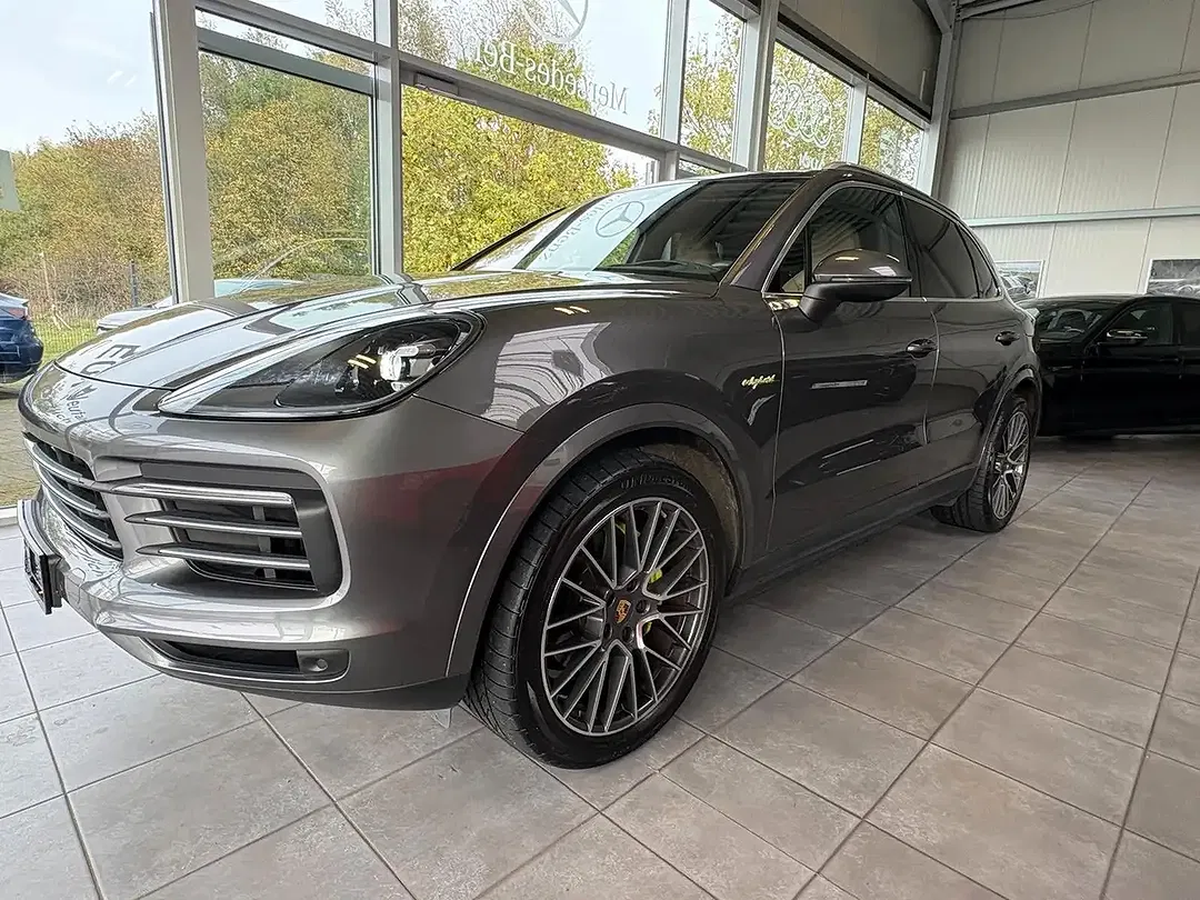 Porsche Cayenne E-Hybrid - Thumbnail 9