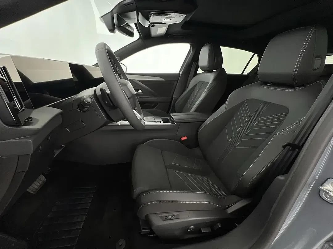 Opel Astra Hybrid 1.2 GS - Thumbnail 8