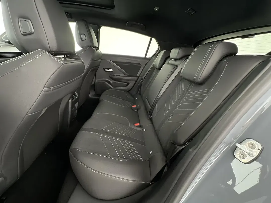 Opel Astra Hybrid 1.2 GS - Thumbnail 9