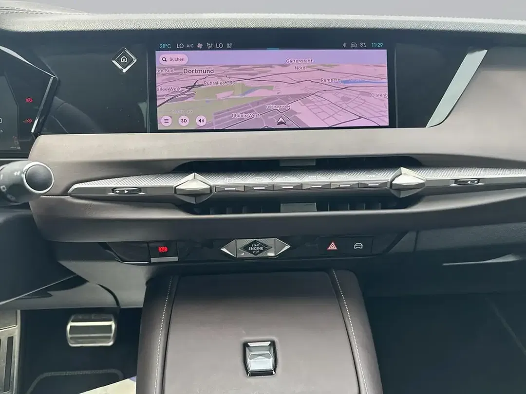 DS Automobiles DS 4 - Thumbnail 9