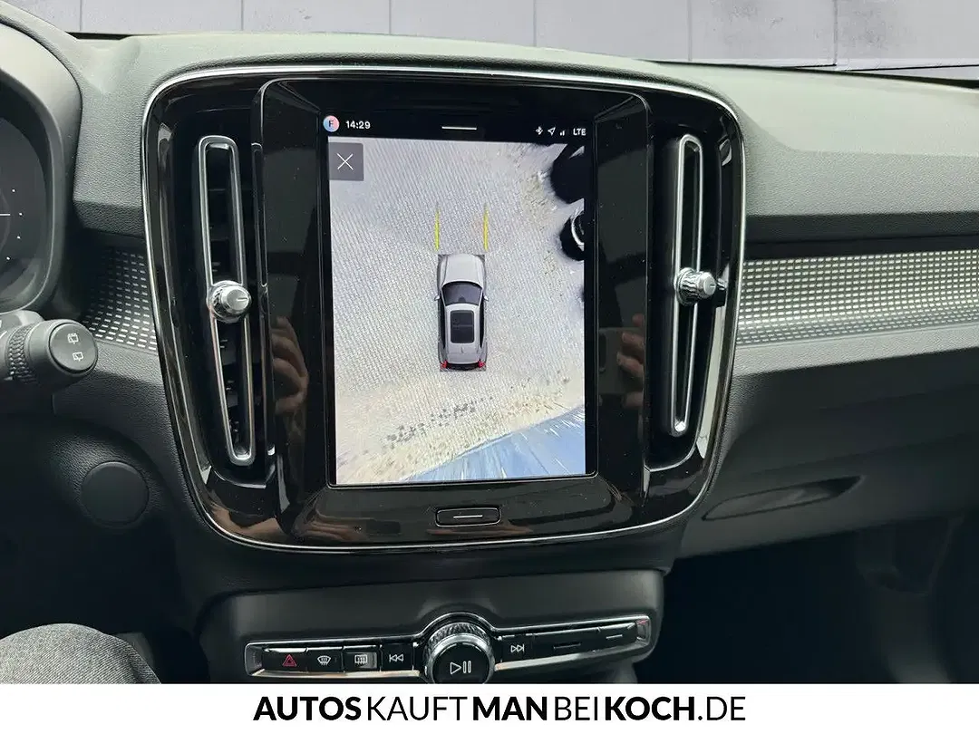 Volvo EX40 Extended Range Ultra - Thumbnail 11