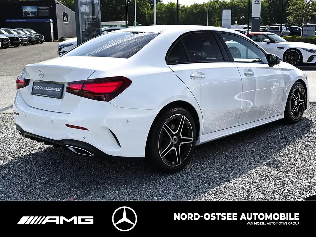 Mercedes-Benz A 200 AMG Night - Thumbnail 5