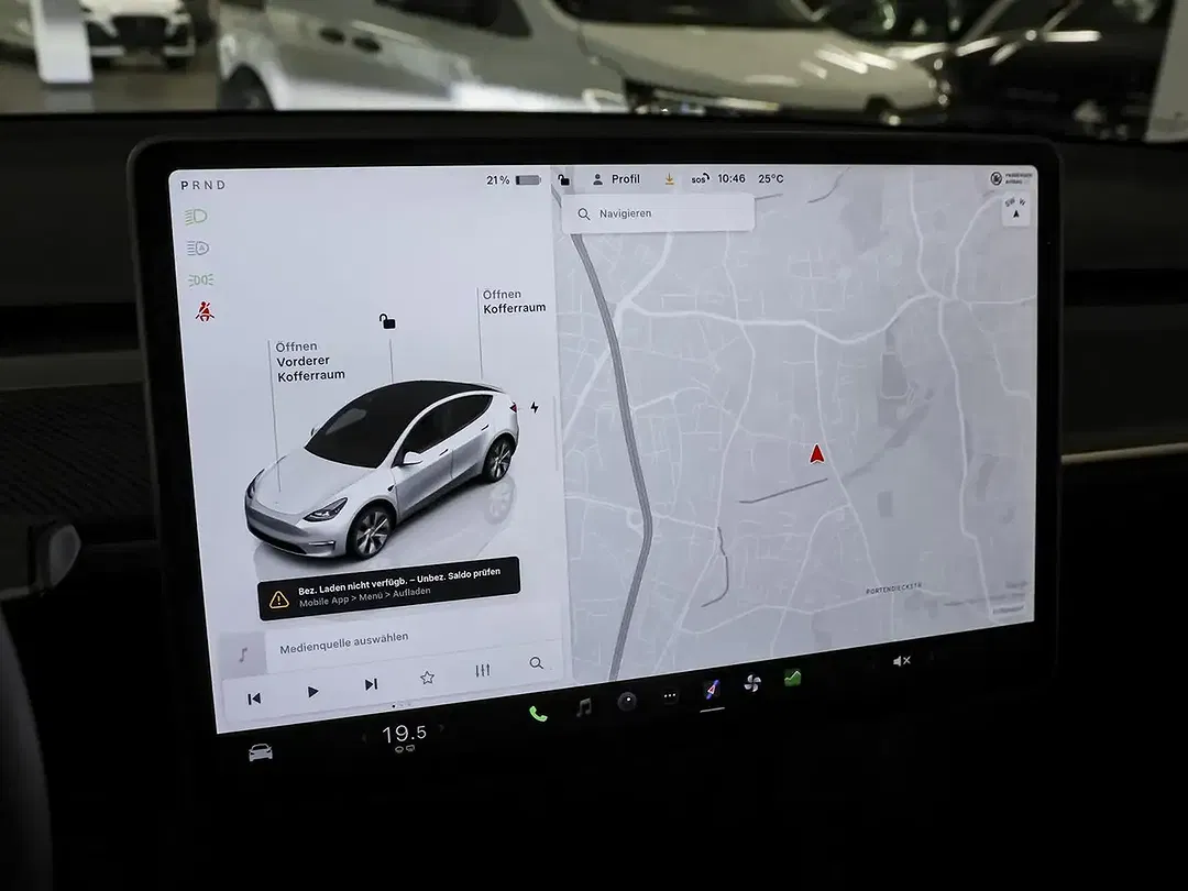 Tesla Model Y RWD - Thumbnail 15