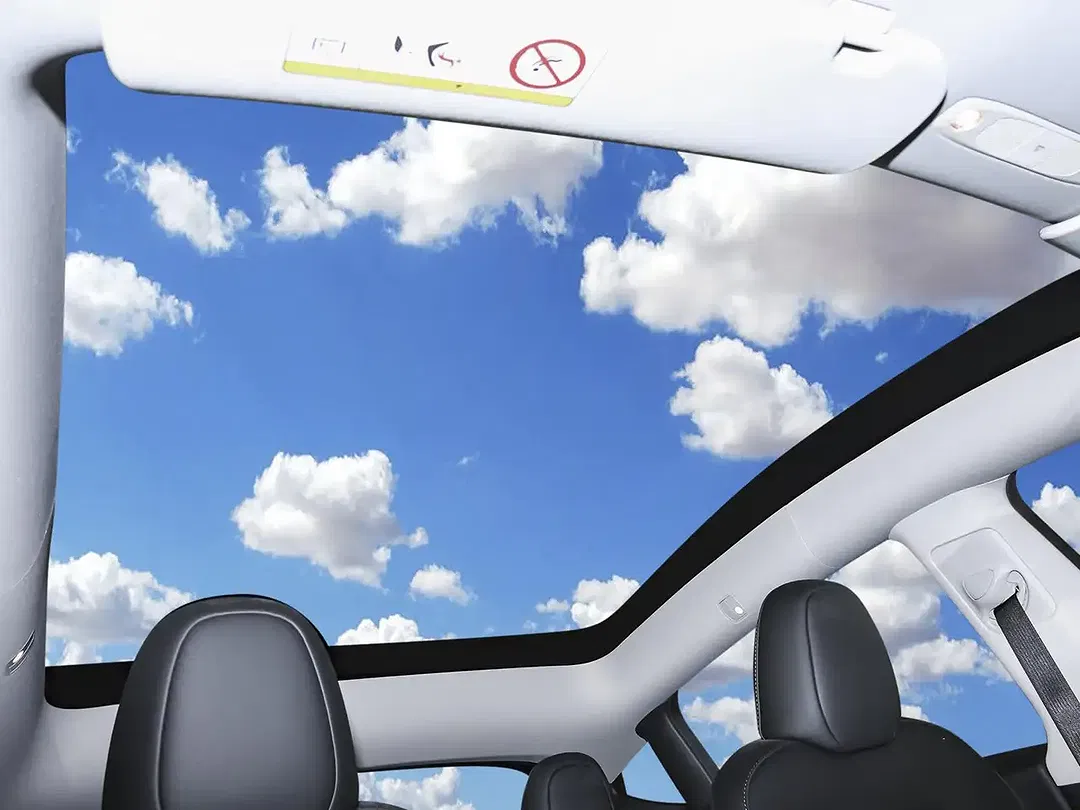 Tesla Model Y RWD - Thumbnail 8