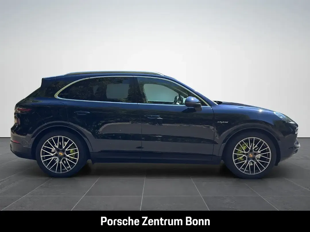 Porsche Cayenne E-Hybrid - Thumbnail 4