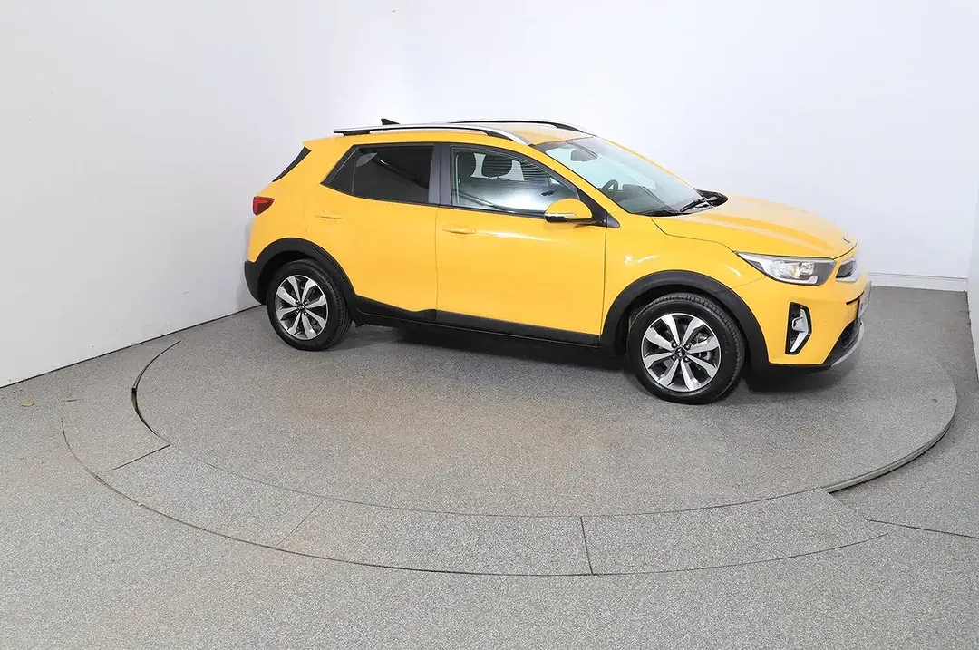 Kia Stonic - Thumbnail 3