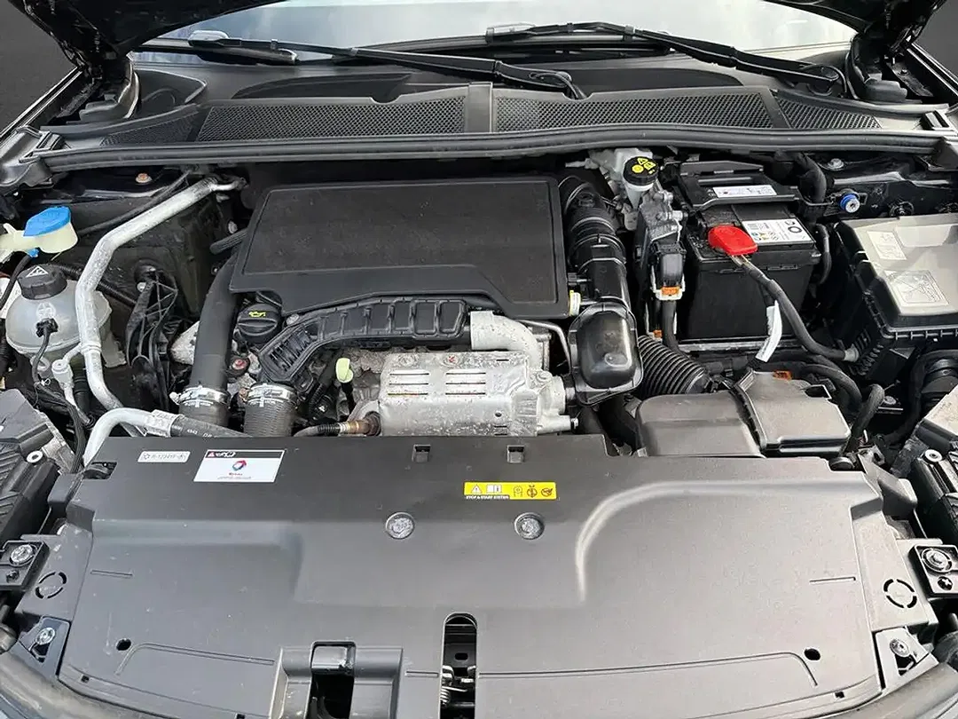 DS Automobiles DS 4 - Thumbnail 6
