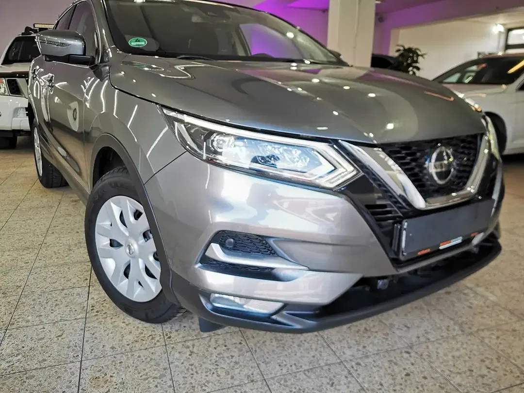 Nissan Qashqai N-Connecta - Thumbnail 3