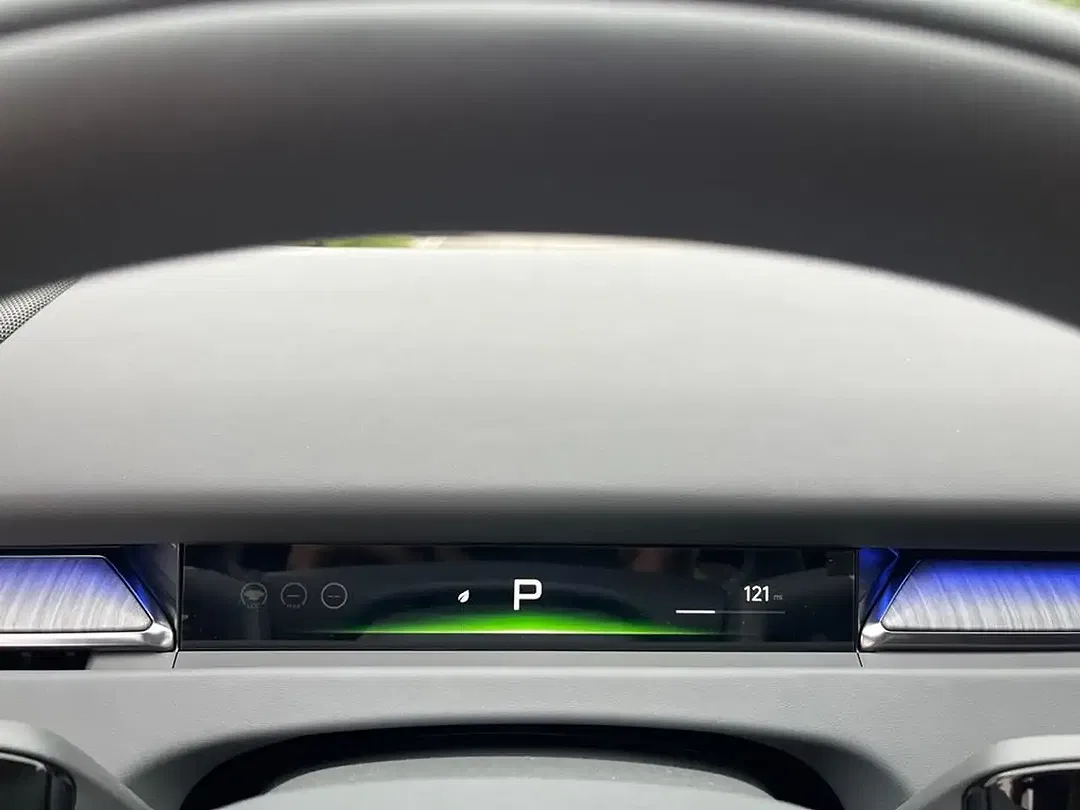 Xpeng P7 - Thumbnail 8