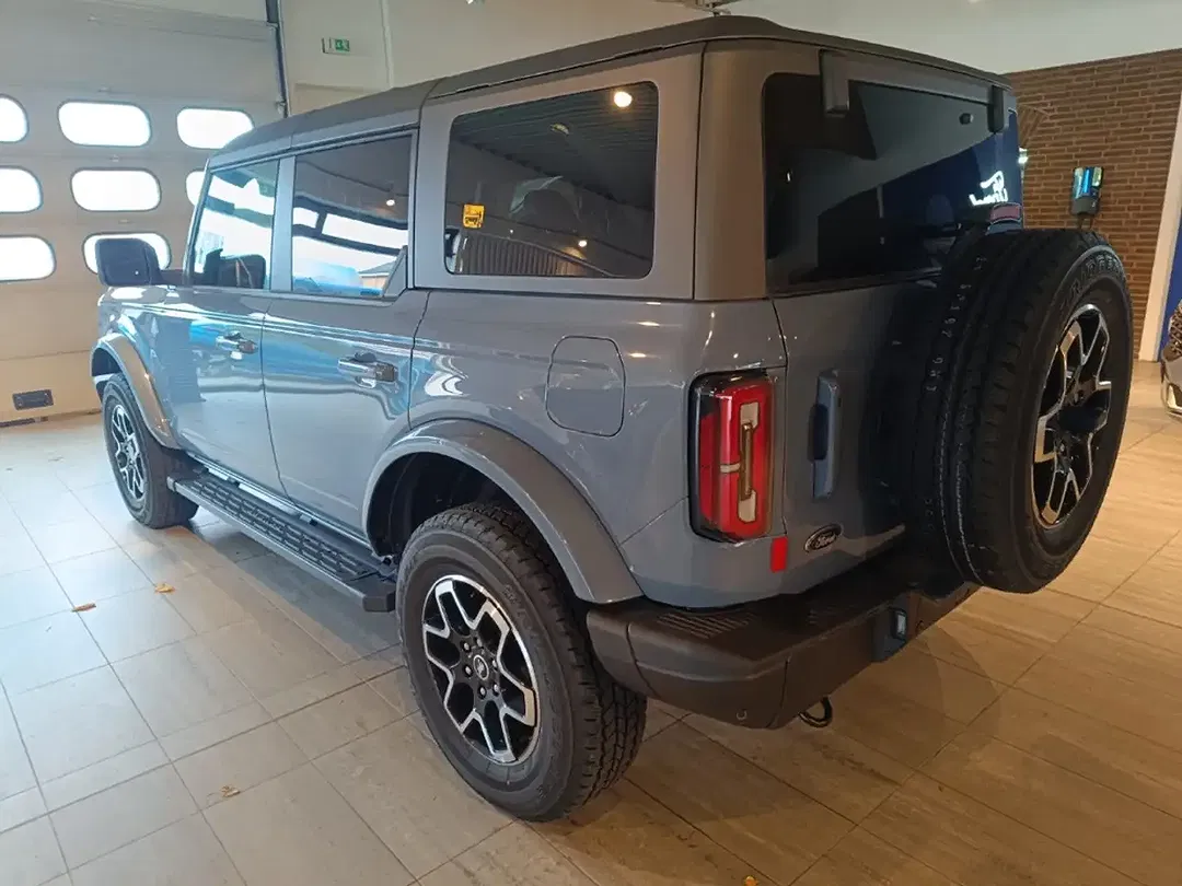 Ford Bronco 4x4 - Thumbnail 4