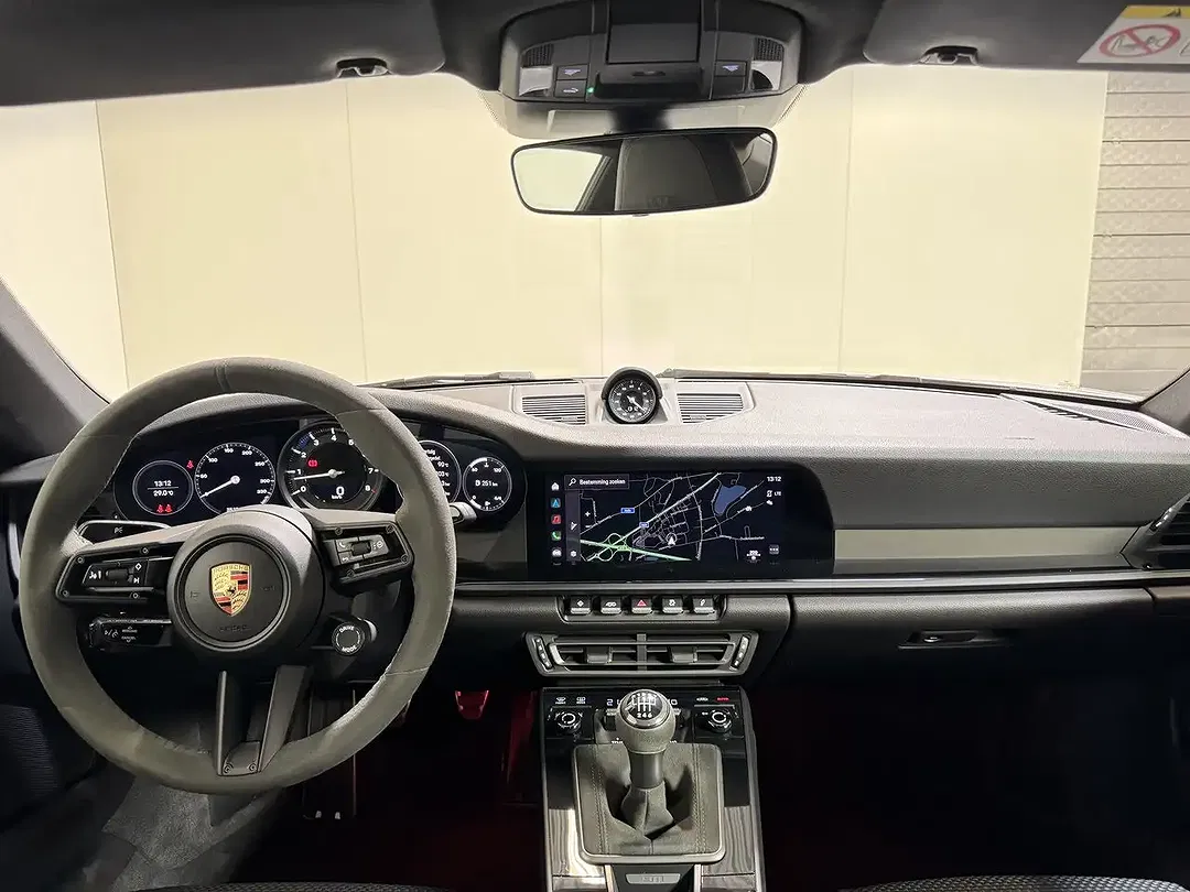 Porsche 911 3.0 Carrera T - Thumbnail 11