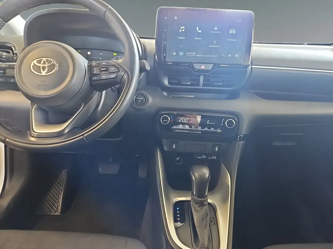 Toyota Yaris 1.5 Hybrid Business Edition - Thumbnail 10