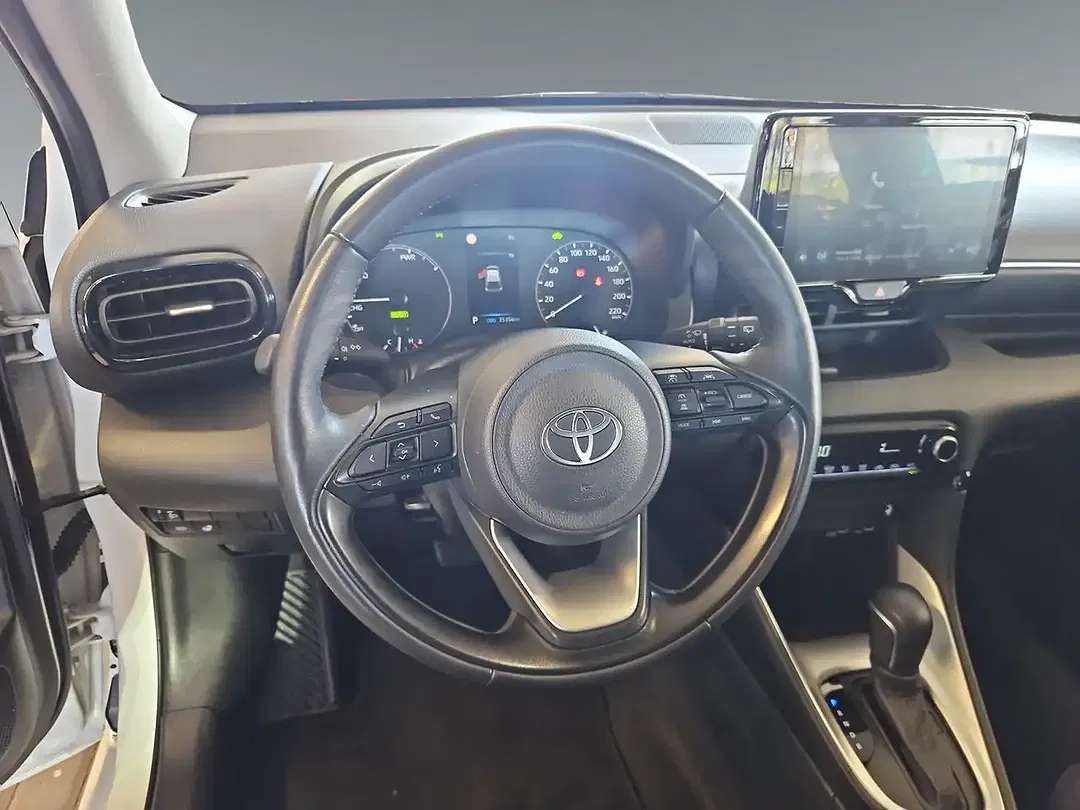 Toyota Yaris 1.5 Hybrid Business Edition - Thumbnail 12