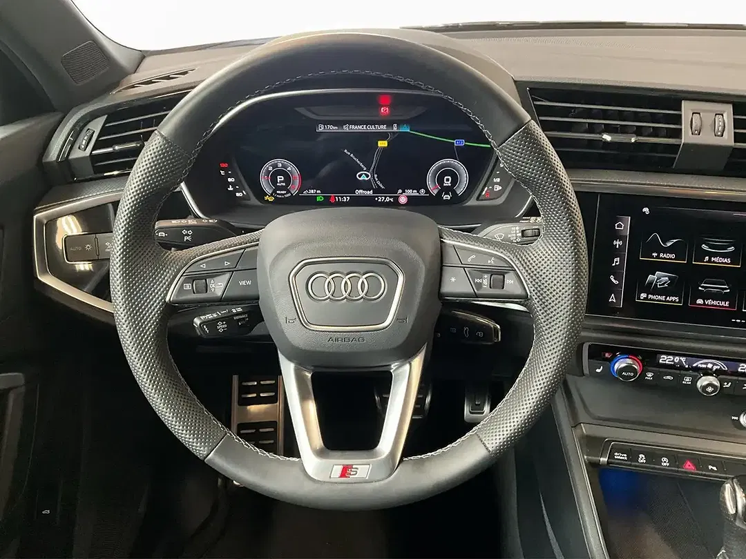 Audi Q3 S tronic S line Premium - Thumbnail 10