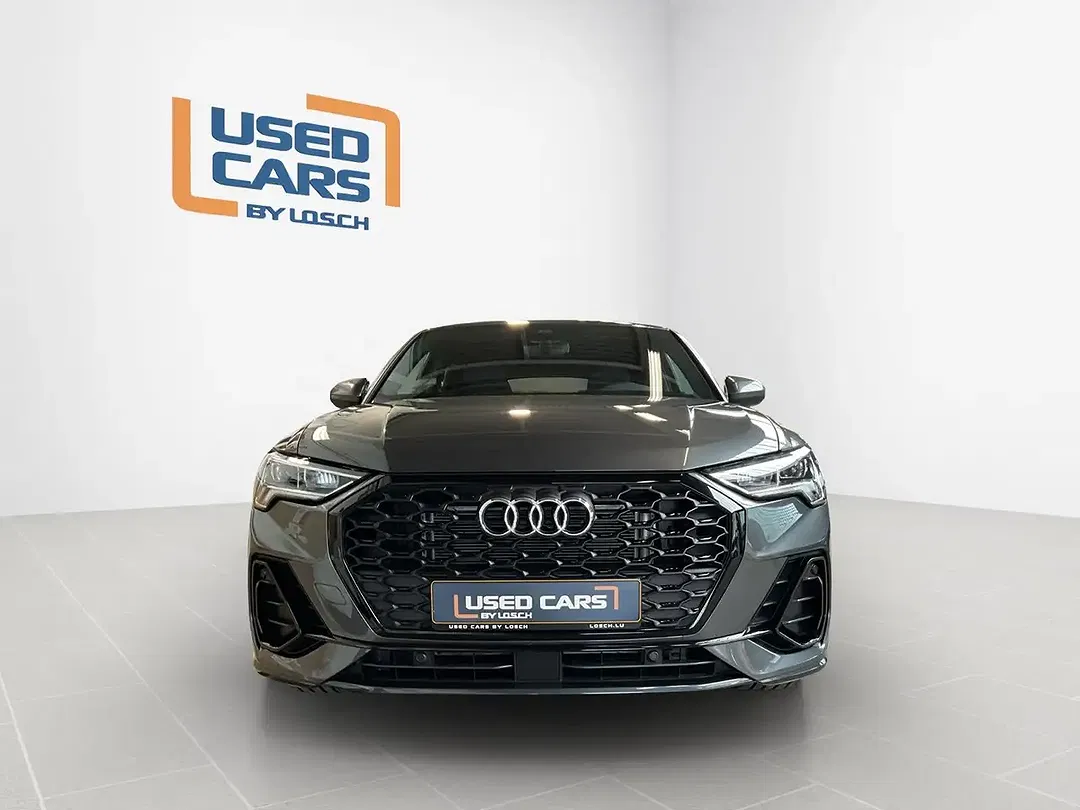 Audi Q3 S tronic S line Premium - Thumbnail 3