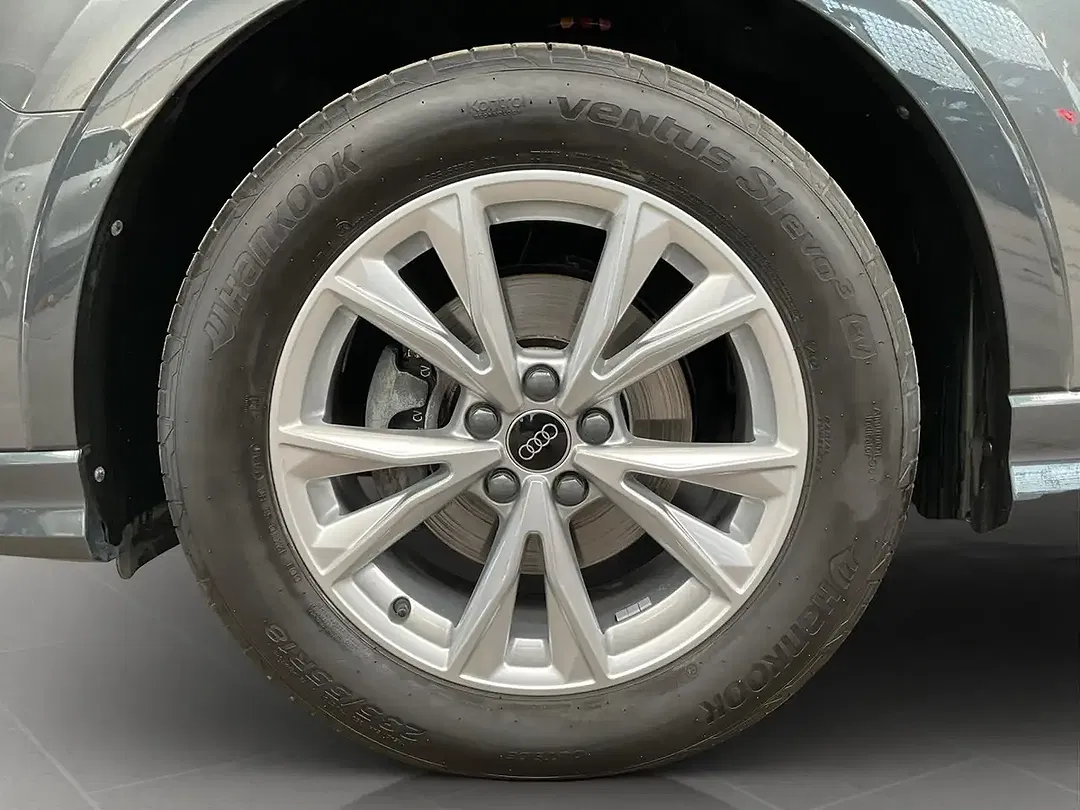 Audi Q3 S tronic S line Premium - Thumbnail 8