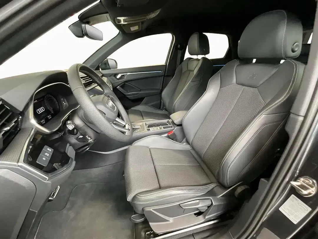 Audi Q3 S tronic S line Premium - Thumbnail 9