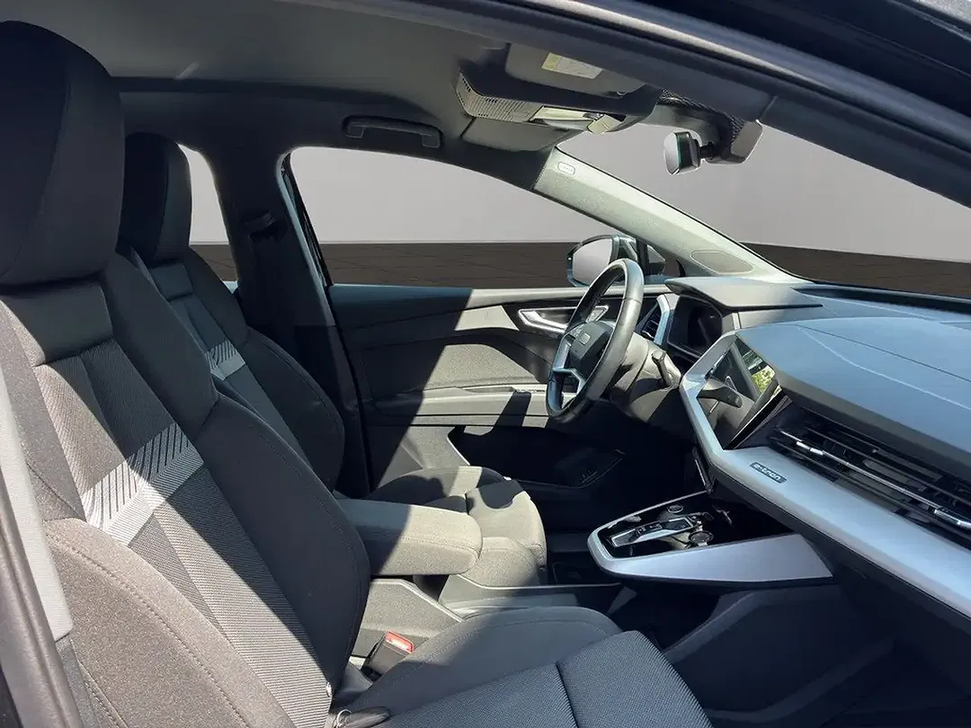 Audi Q4 e-tron 40 - Thumbnail 8