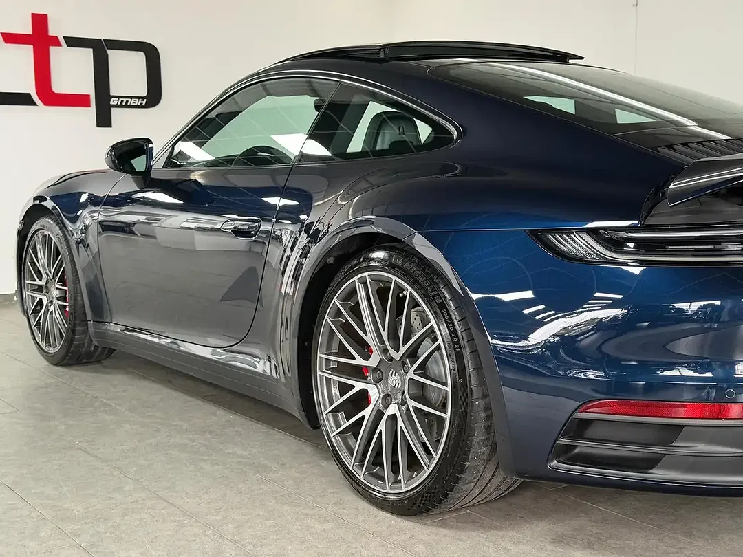 Porsche 992 Carrera S - Thumbnail 11