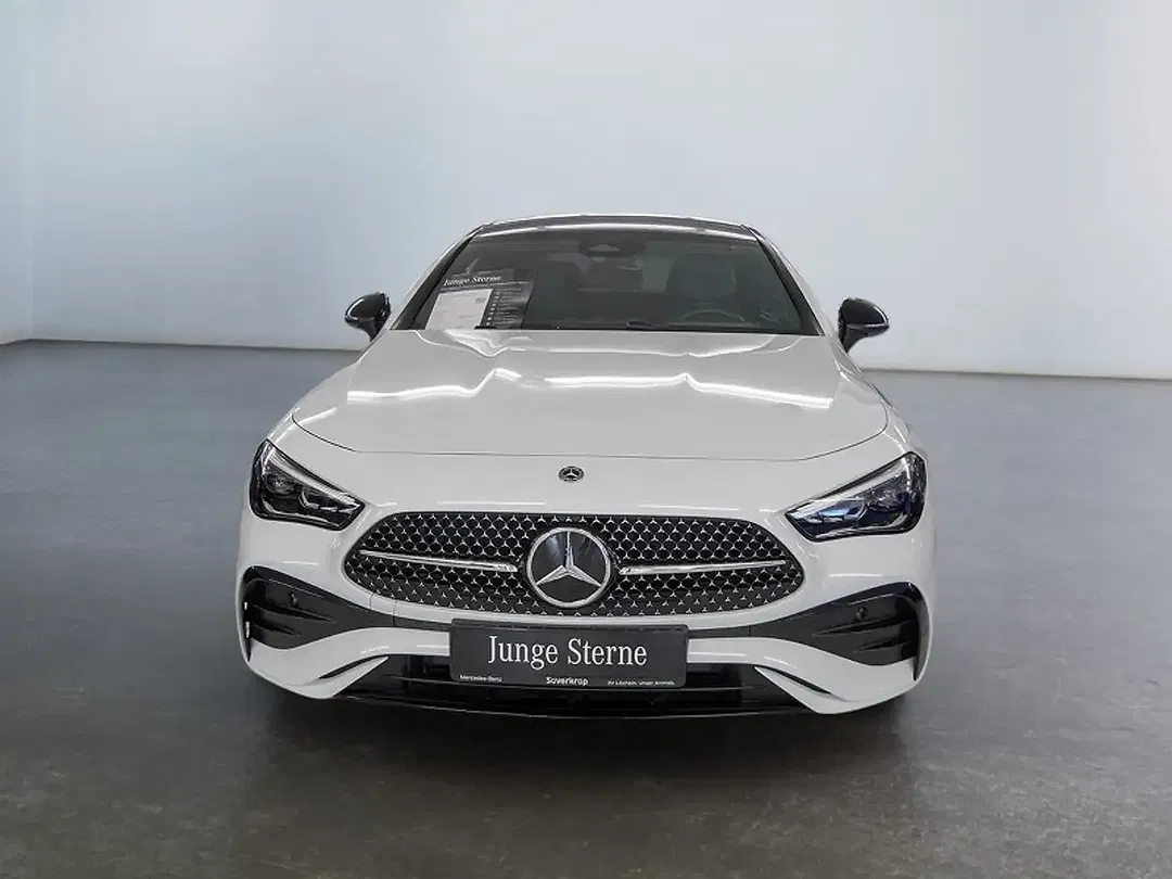 Mercedes-Benz CLE 200 AMG Night - Thumbnail 4