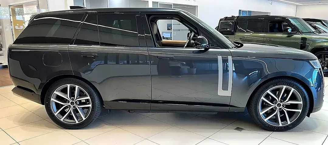 Land Rover Range Rover AUT 4x4 PHEV Autobiography - Thumbnail 4