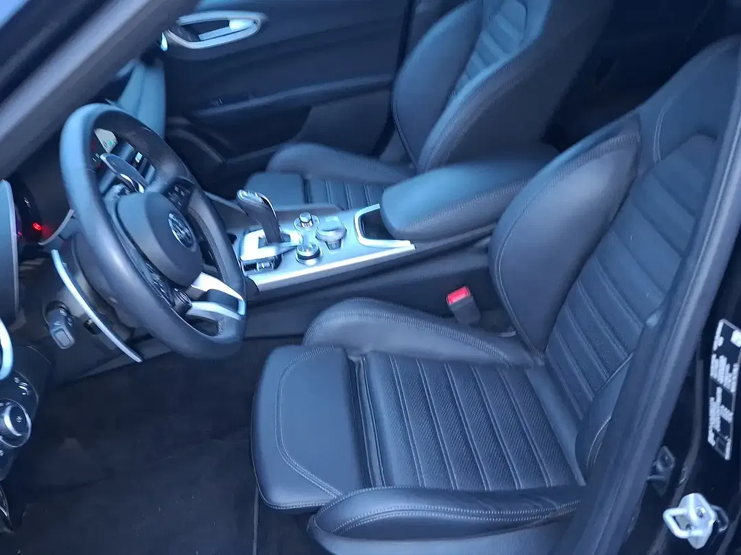 Alfa Romeo Giulia 2.0 16V Turbo Q4 Veloce - Thumbnail 11