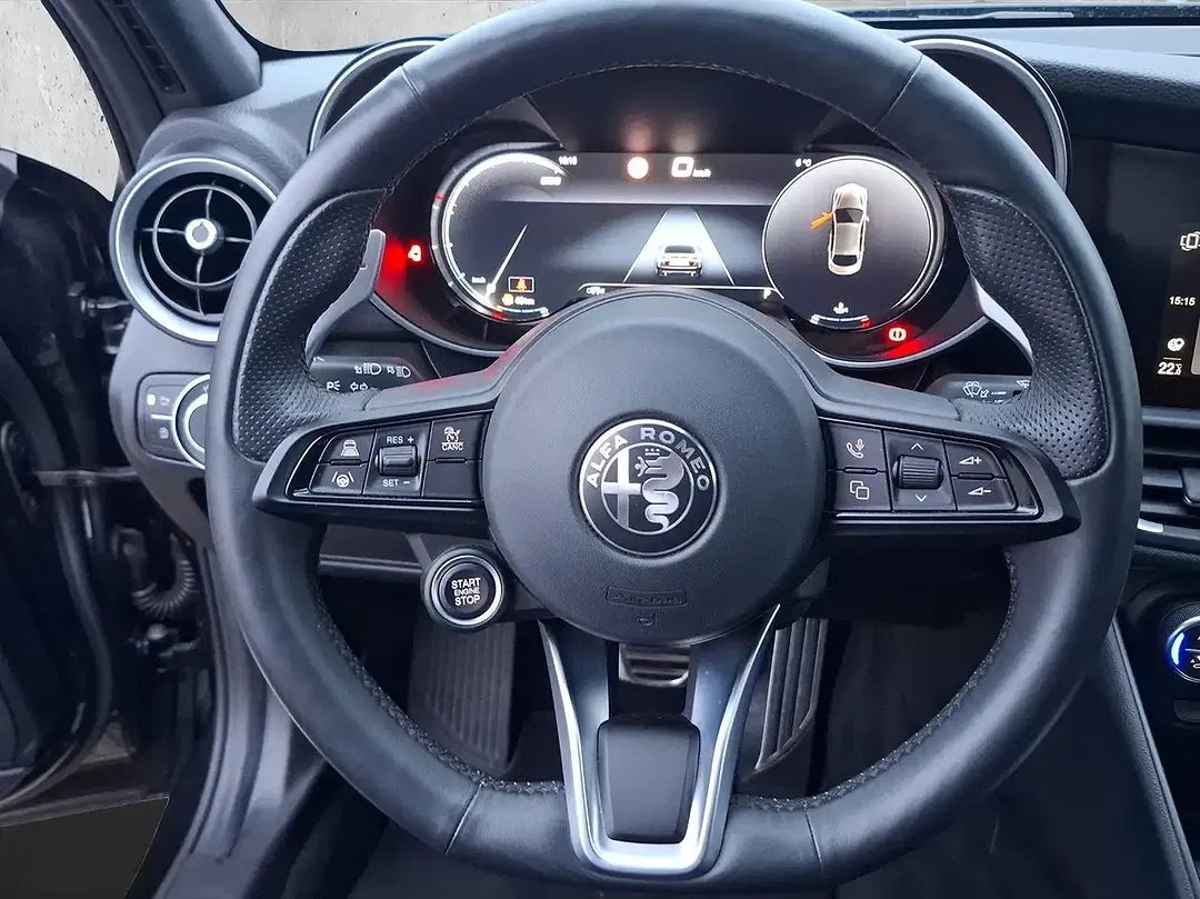 Alfa Romeo Giulia 2.0 16V Turbo Q4 Veloce - Thumbnail 12