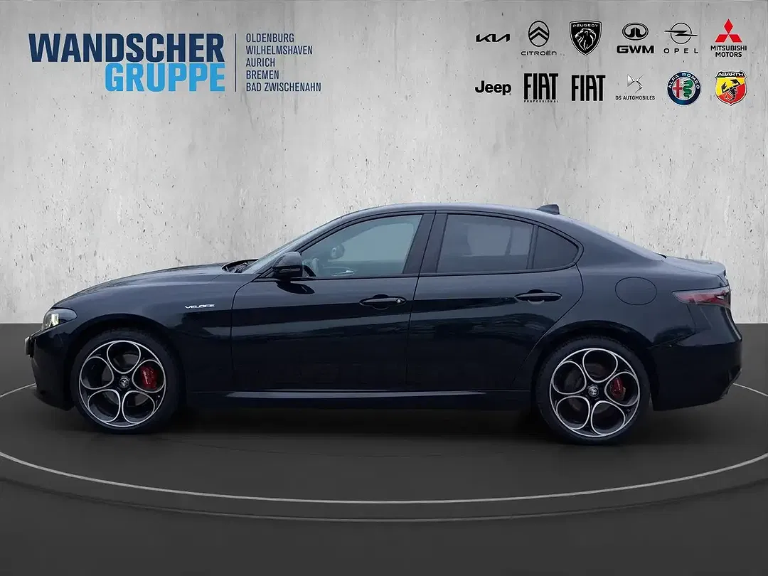 Alfa Romeo Giulia 2.0 16V Turbo Q4 Veloce - Thumbnail 4