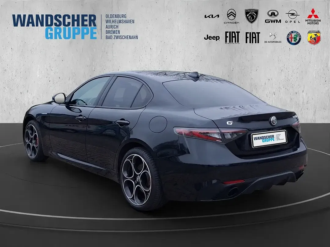Alfa Romeo Giulia 2.0 16V Turbo Q4 Veloce - Thumbnail 5