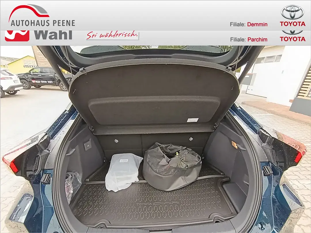 Toyota C-HR PHEV Teamplayer - Thumbnail 12