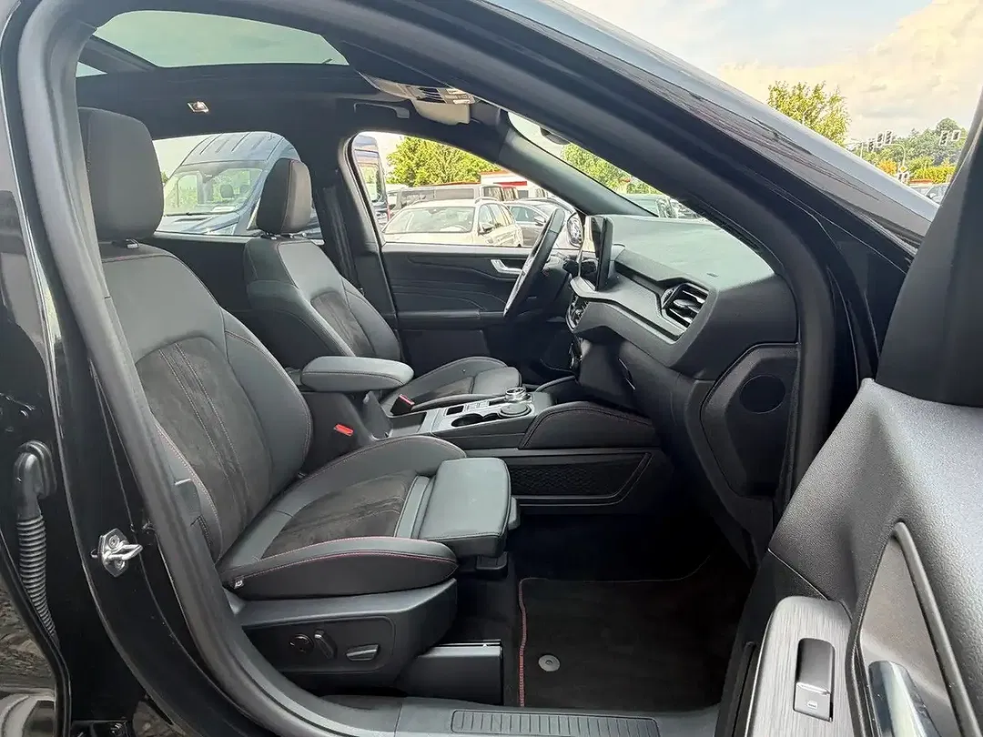 Ford Kuga ST-Line X - Thumbnail 11