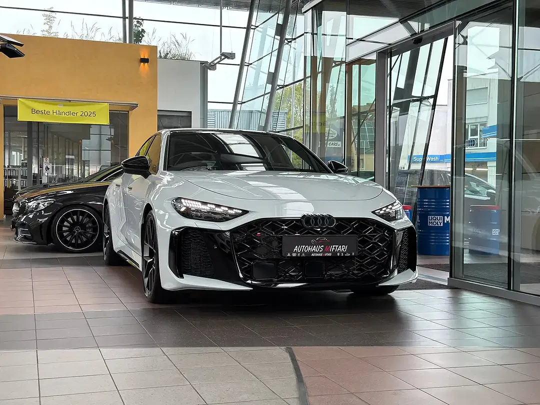 Audi RS5 Pro - Thumbnail 5