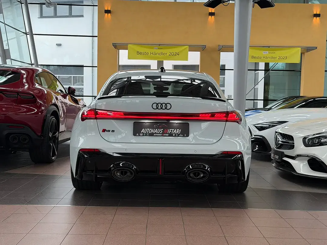 Audi RS5 Pro - Thumbnail 8