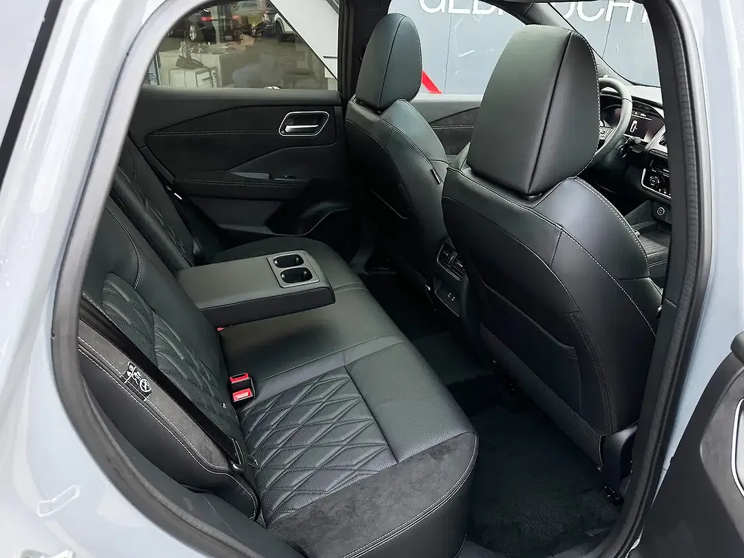 Nissan Qashqai 1.3 MHEV Tekna+ Plus - Thumbnail 7