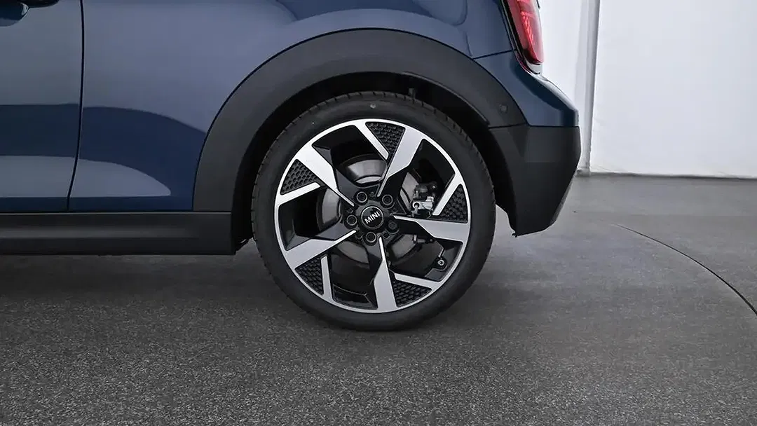 MINI Cooper S Cabrio Favoured Trim - Thumbnail 10