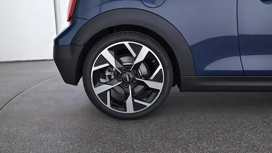 MINI Cooper S Cabrio Favoured Trim - Thumbnail 11