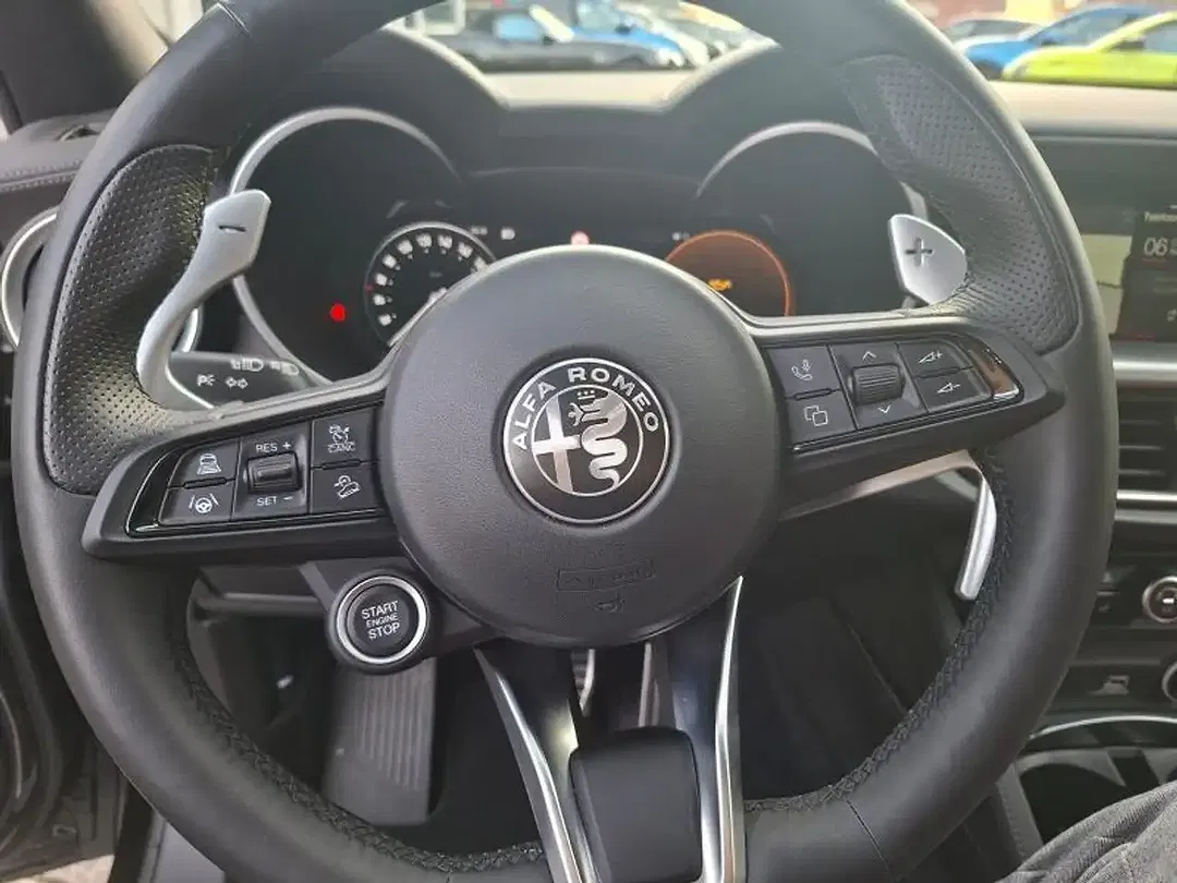 Alfa Romeo Stelvio Veloce - foto 15