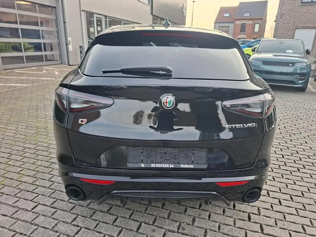 Alfa Romeo Stelvio Veloce - Thumbnail 7