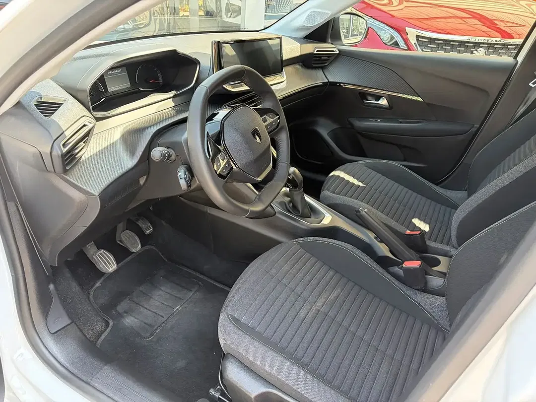Peugeot 208 PureTech Active - Thumbnail 12