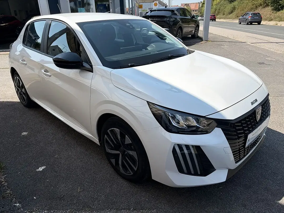Peugeot 208 PureTech Active - Thumbnail 9