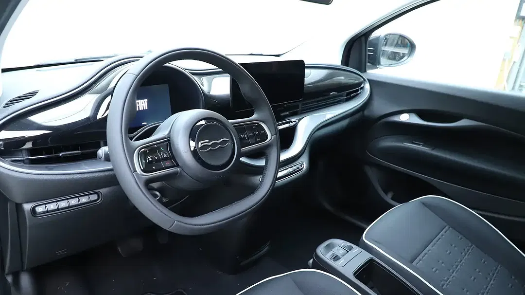 Fiat 500e - Thumbnail 14
