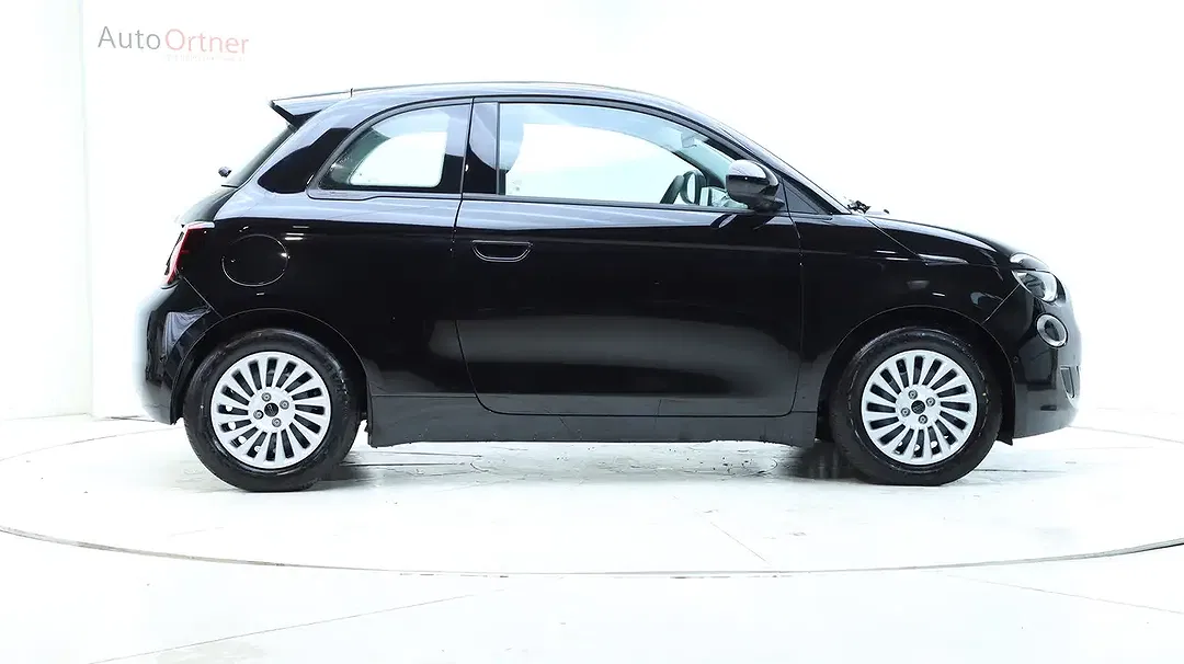 Fiat 500e - Thumbnail 9