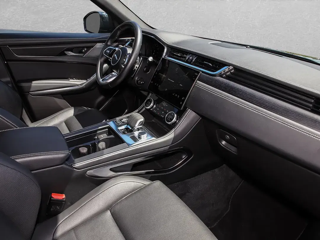 Jaguar F-Pace D200 R-Dynamic SE - Thumbnail 10